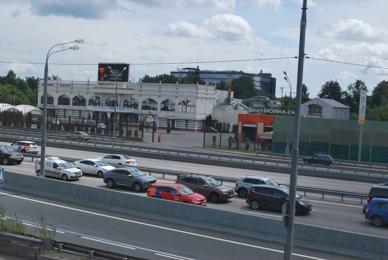 Расположение